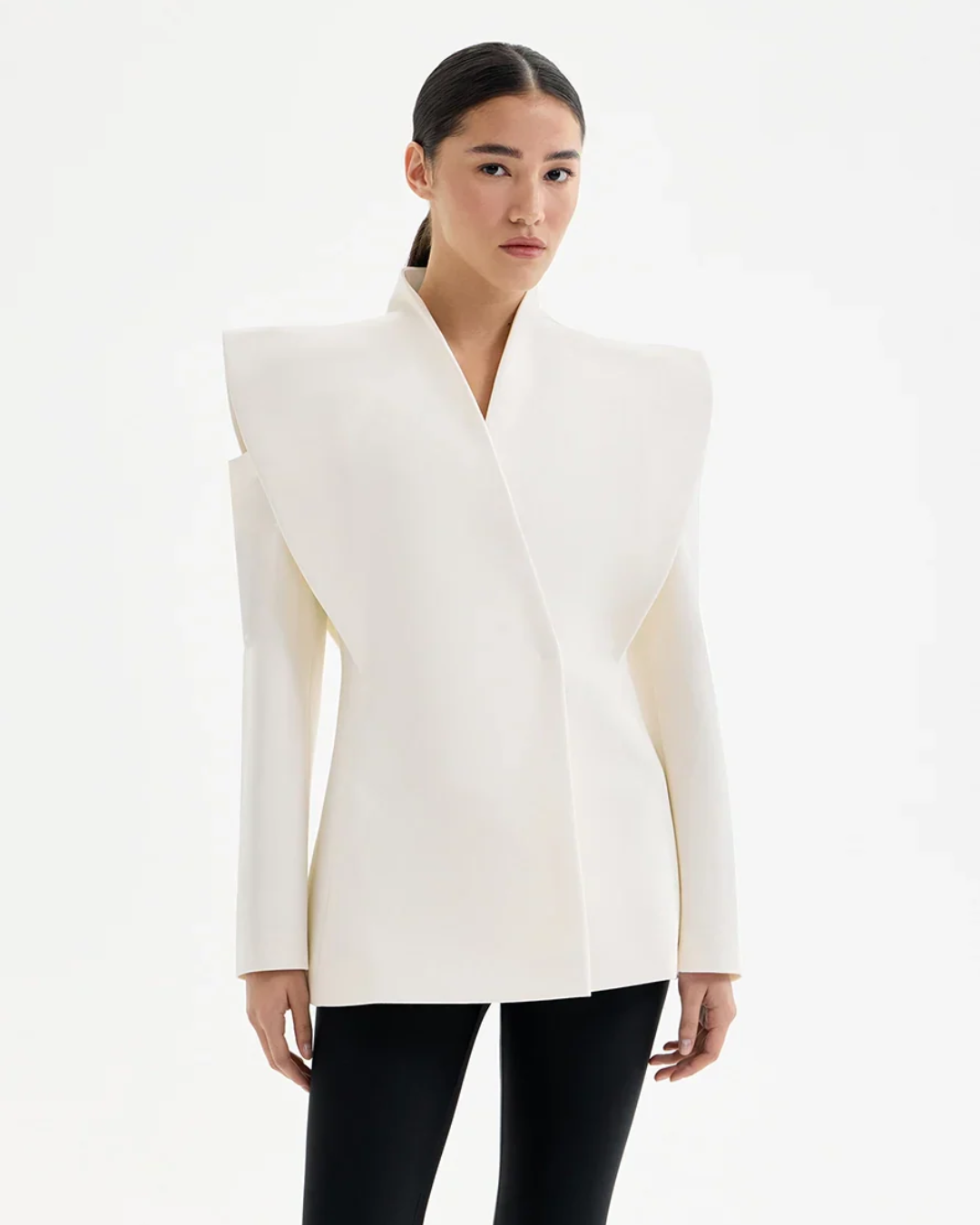 Valenne | Minimal Sculpture Jacket