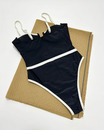 Sophia | Elegant Contrast Swimsut